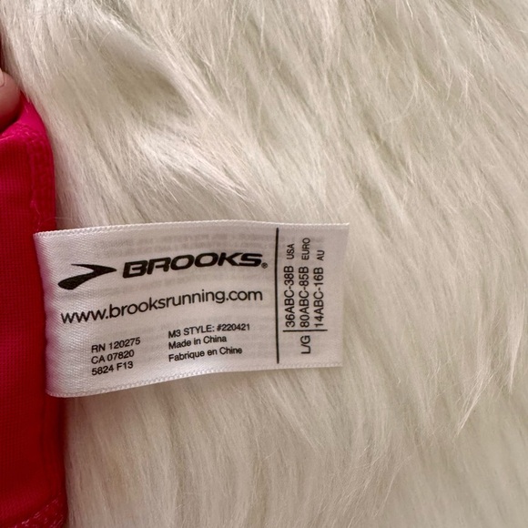 Women's Brooks Running Pink/White Sports Bra - Picture 5 of 6